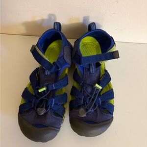 Kids Blue and Green Outdoor Sandals